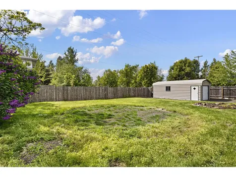 694 32nd Street Springfield OR 97478