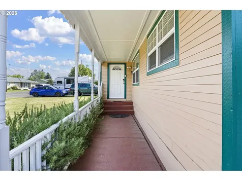 694 32nd Street Springfield OR 97478