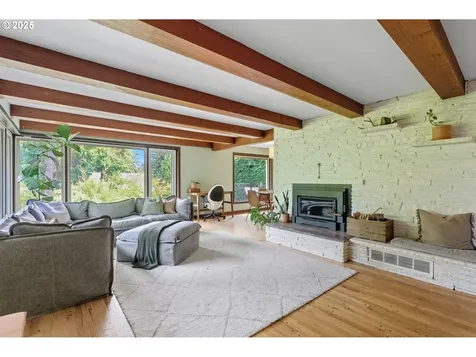 9930 SW 25th Avenue Portland OR 97219