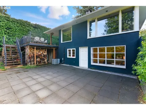 9930 SW 25th Avenue Portland OR 97219