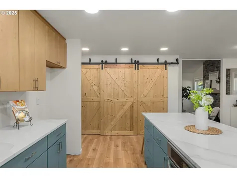 1081 NE 5th Drive Hillsboro OR 97124