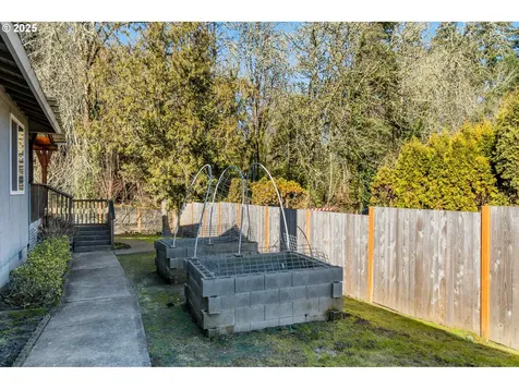 1081 NE 5th Drive Hillsboro OR 97124