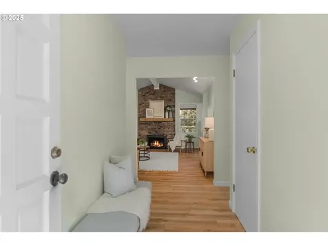 1081 NE 5th Drive Hillsboro OR 97124