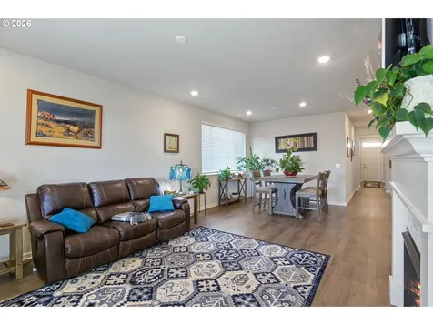 4225 S Willow Drive Ridgefield WA 98642