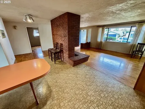 3613 Mahlon Avenue Eugene OR 97401