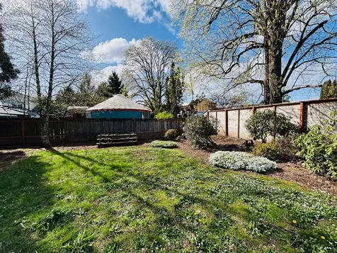 3613 Mahlon Avenue Eugene OR 97401