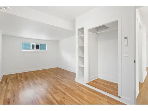 418 Dewey Street Oregon City OR 97045