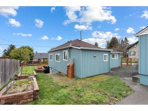 418 Dewey Street Oregon City OR 97045