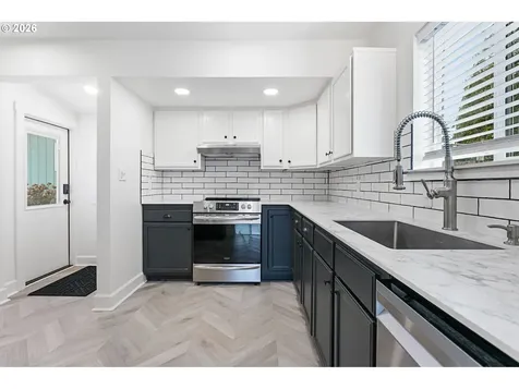 418 Dewey Street Oregon City OR 97045