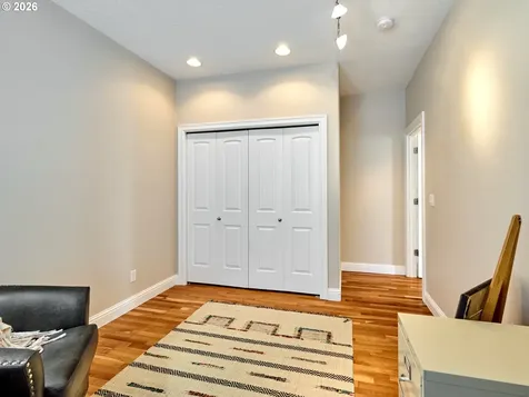 910 Pioneer Drive Silverton OR 97381