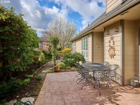 910 Pioneer Drive Silverton OR 97381