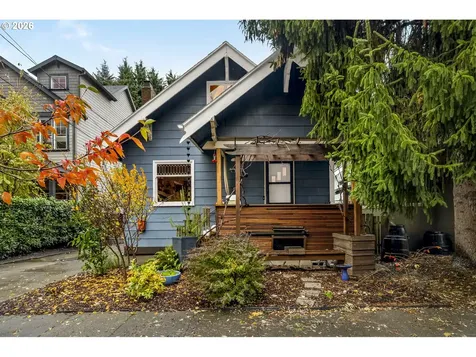 4023 SE Ivon Street Portland OR 97202