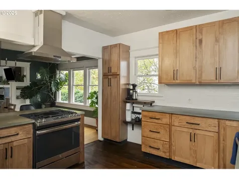 4023 SE Ivon Street Portland OR 97202