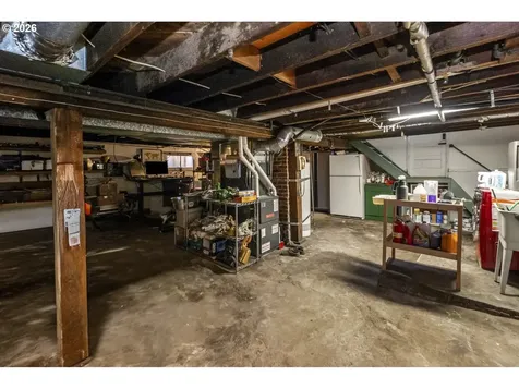 4023 SE Ivon Street Portland OR 97202