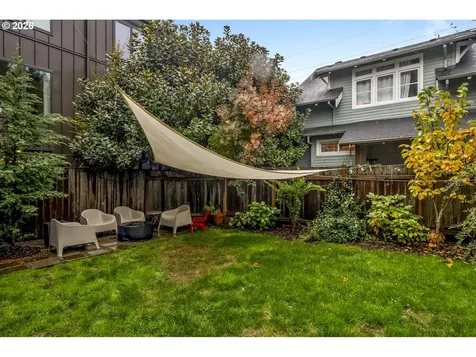 4023 SE Ivon Street Portland OR 97202