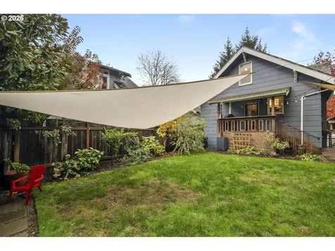 4023 SE Ivon Street Portland OR 97202