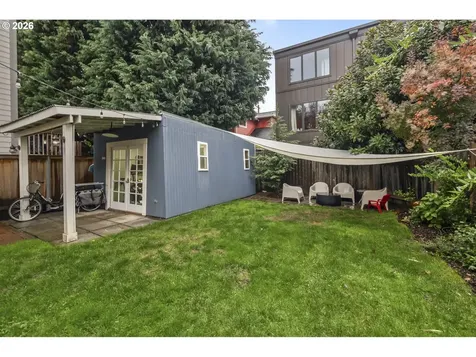 4023 SE Ivon Street Portland OR 97202