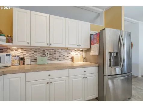 1230 SW Emma Drive Mcminnville OR 97128