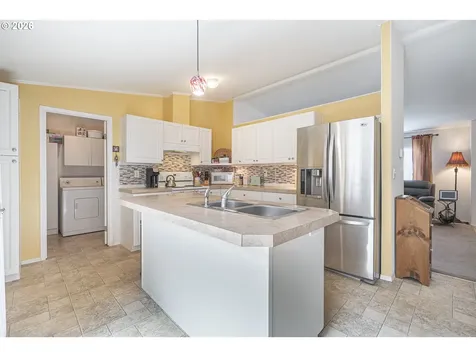 1230 SW Emma Drive Mcminnville OR 97128