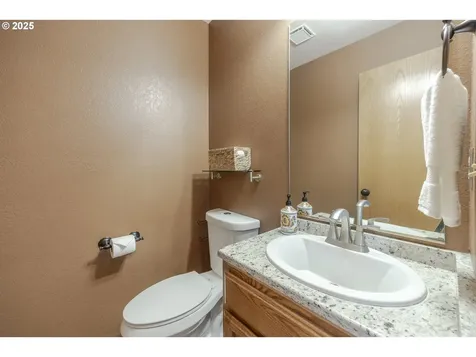 976 Marquet Way Eugene OR 97401