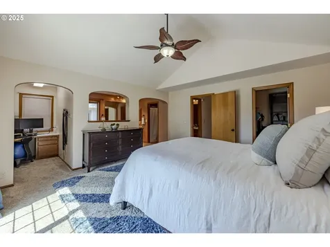976 Marquet Way Eugene OR 97401