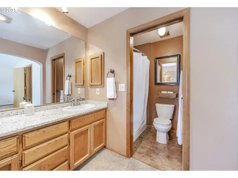 976 Marquet Way Eugene OR 97401