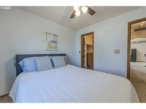 976 Marquet Way Eugene OR 97401