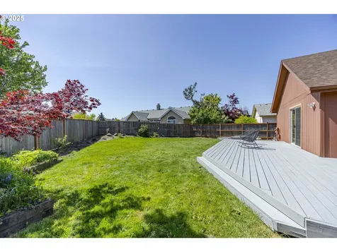 976 Marquet Way Eugene OR 97401