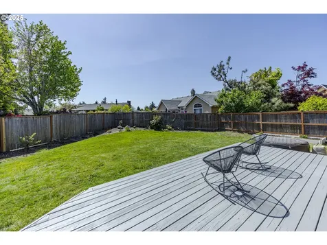 976 Marquet Way Eugene OR 97401