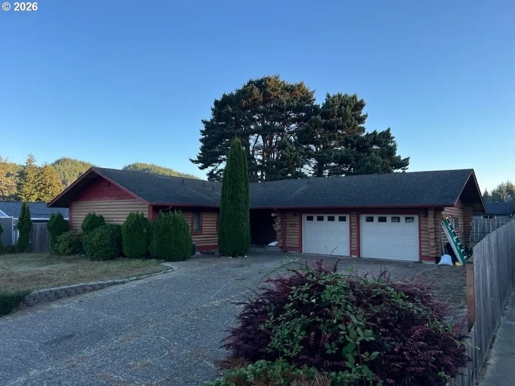 423 Camellia Court Reedsport OR 97467