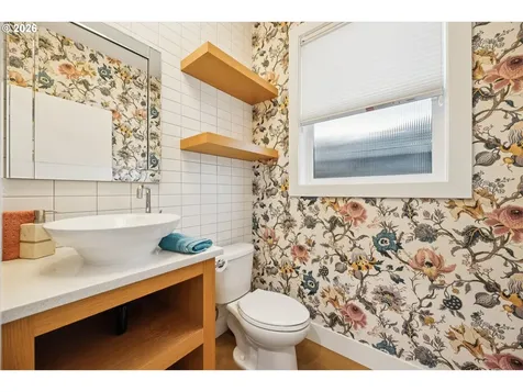 16 NE 55th Avenue Portland OR 97213