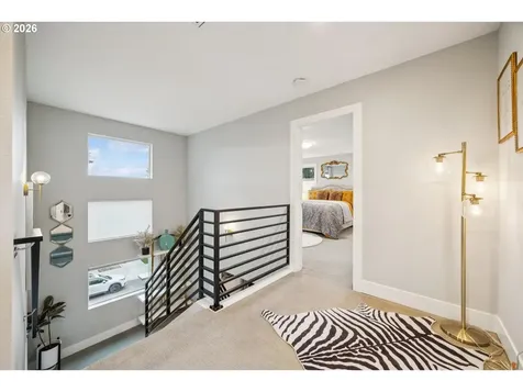 16 NE 55th Avenue Portland OR 97213