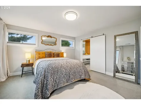 16 NE 55th Avenue Portland OR 97213