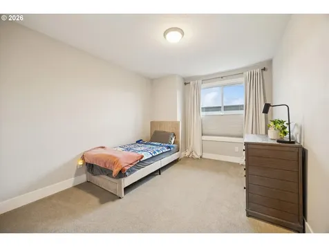 16 NE 55th Avenue Portland OR 97213