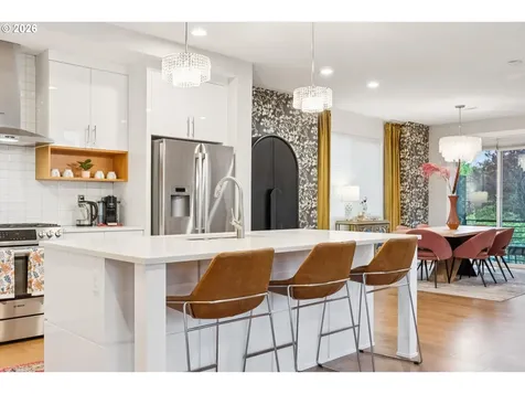 16 NE 55th Avenue Portland OR 97213