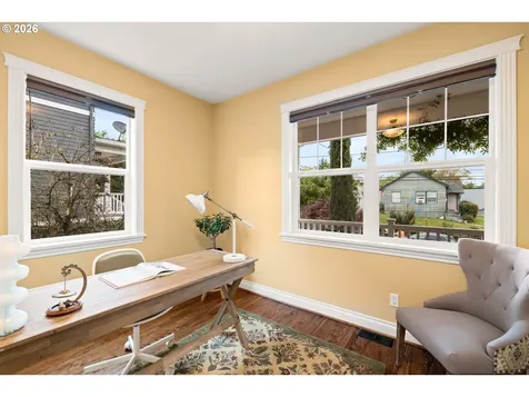 4607 NE Garfield Avenue Portland OR 97211