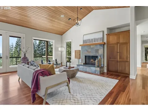 810 NW Brady Road Camas WA 98607