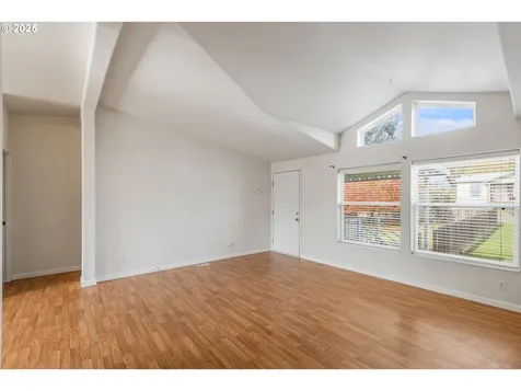 308 NW Civil Bend Avenue Winston OR 97496