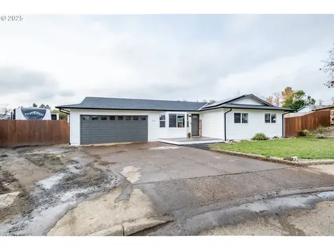 213 NW Lalack Court Dallas OR 97338