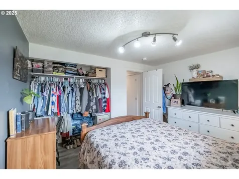 213 NW Lalack Court Dallas OR 97338