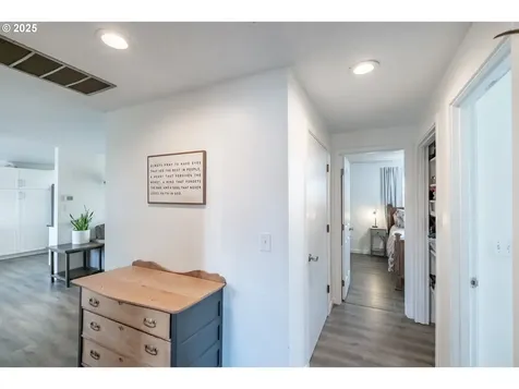 213 NW Lalack Court Dallas OR 97338