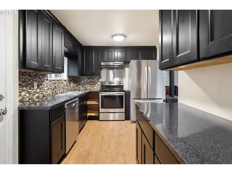 5253 SE Knapp Street Portland OR 97206