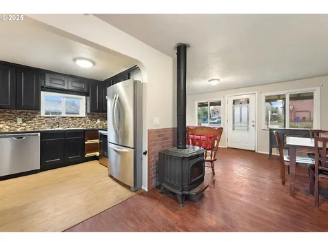 5253 SE Knapp Street Portland OR 97206