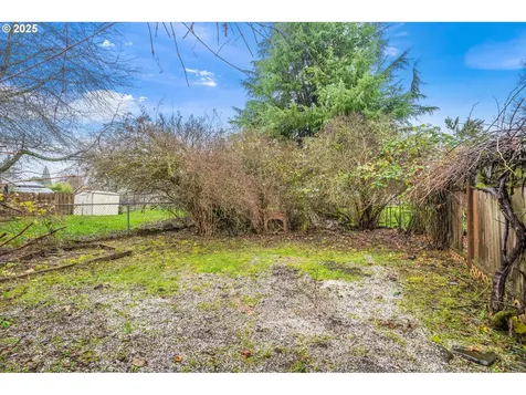 5253 SE Knapp Street Portland OR 97206