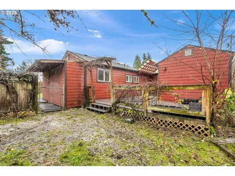 5253 SE Knapp Street Portland OR 97206