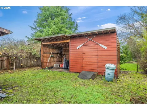 5253 SE Knapp Street Portland OR 97206