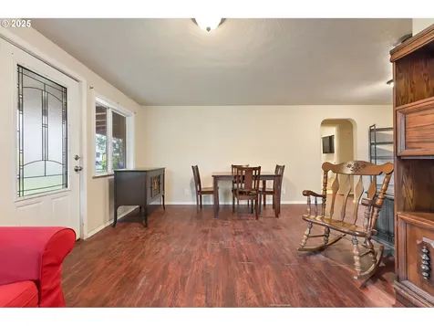 5253 SE Knapp Street Portland OR 97206