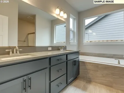 2015 E Otter Loop La Center WA 98629