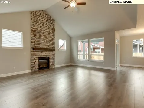 2015 E Otter Loop La Center WA 98629