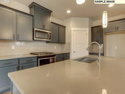 2015 E Otter Loop La Center WA 98629